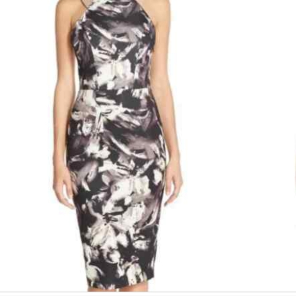 Elliatt scuba midi dress - Picture 2 of 16